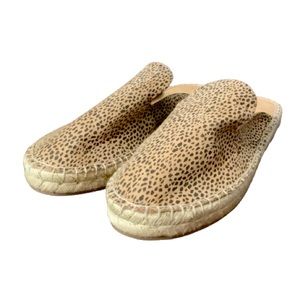 universal thread | slip ons size 11